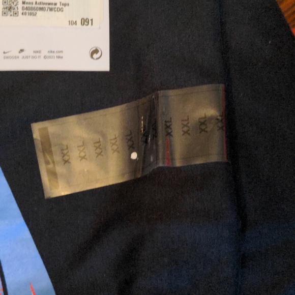 Men's Nike Swoosh black t-shirt, new, 2X, Christmas gift that we can't use - Picture 5 of 5